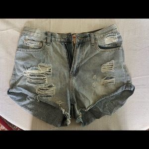 Showpo. Size 4 highwaisted denim shorts